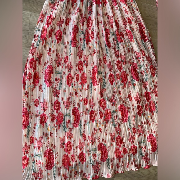 NEW - Floral maxi sleeveless dress in size Medium - Picture 5 of 8